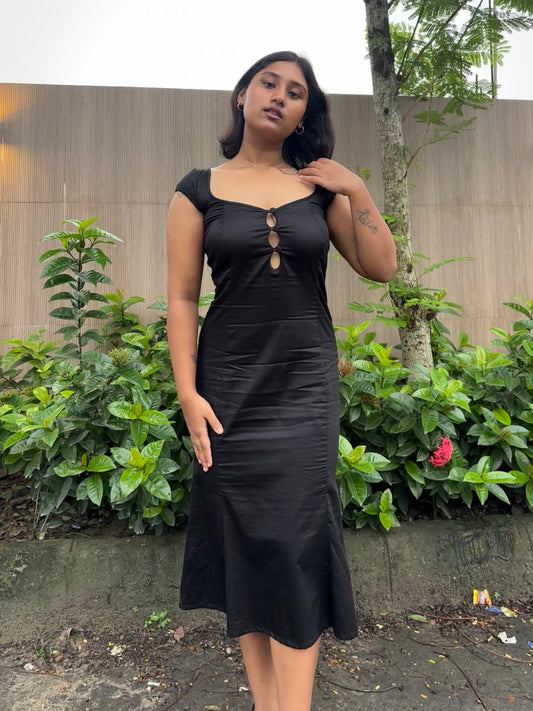 Morticia bell dress