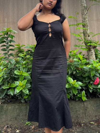 Morticia bell dress