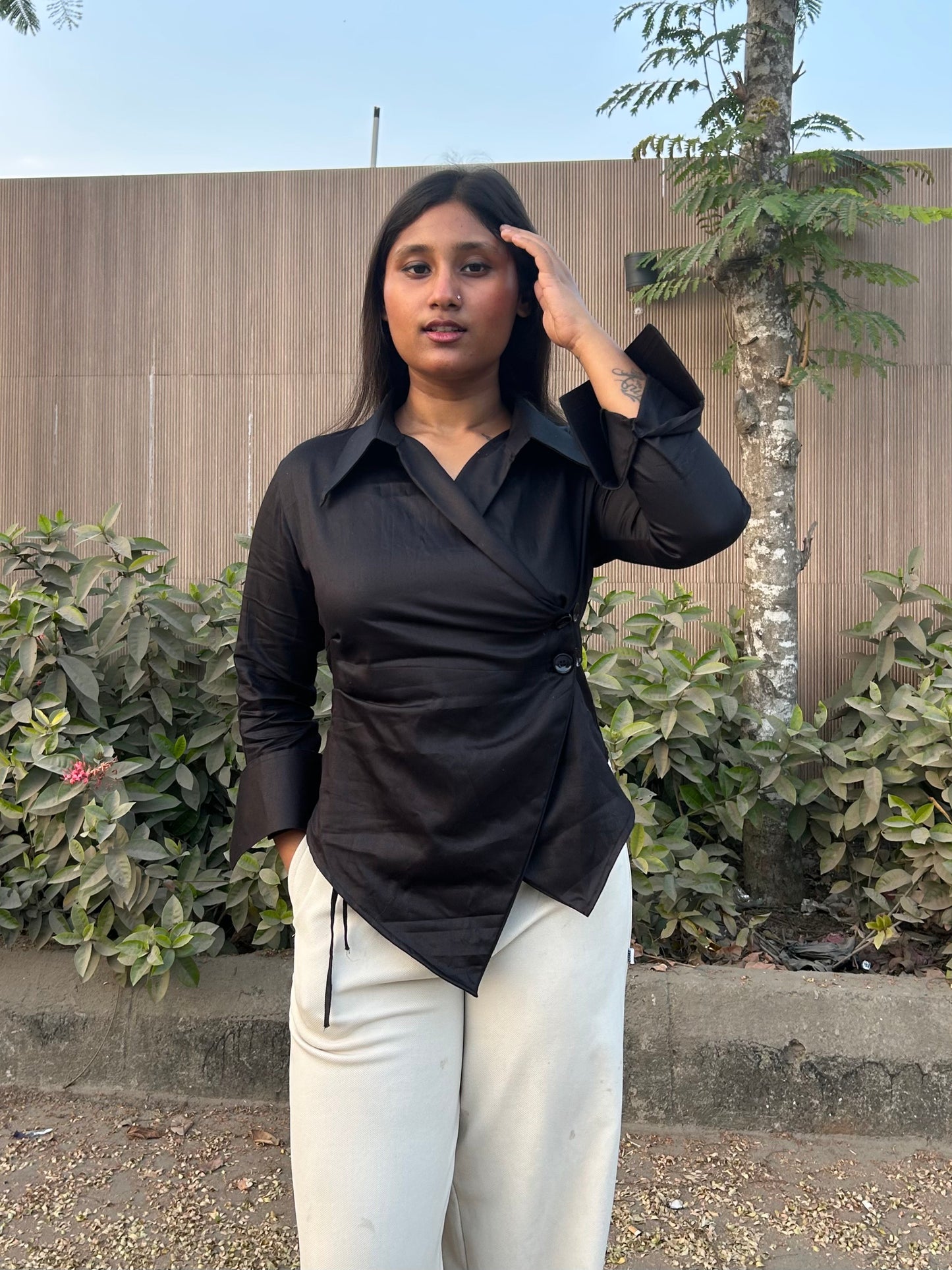 Hae-rin Blazer Shirt In Black