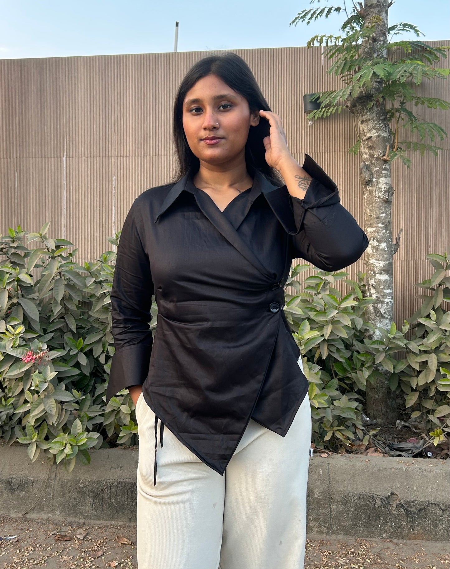 Hae-rin Blazer Shirt In Black