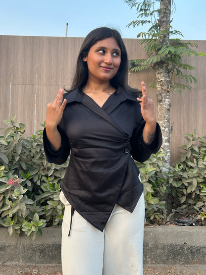 Hae-rin Blazer Shirt In Black