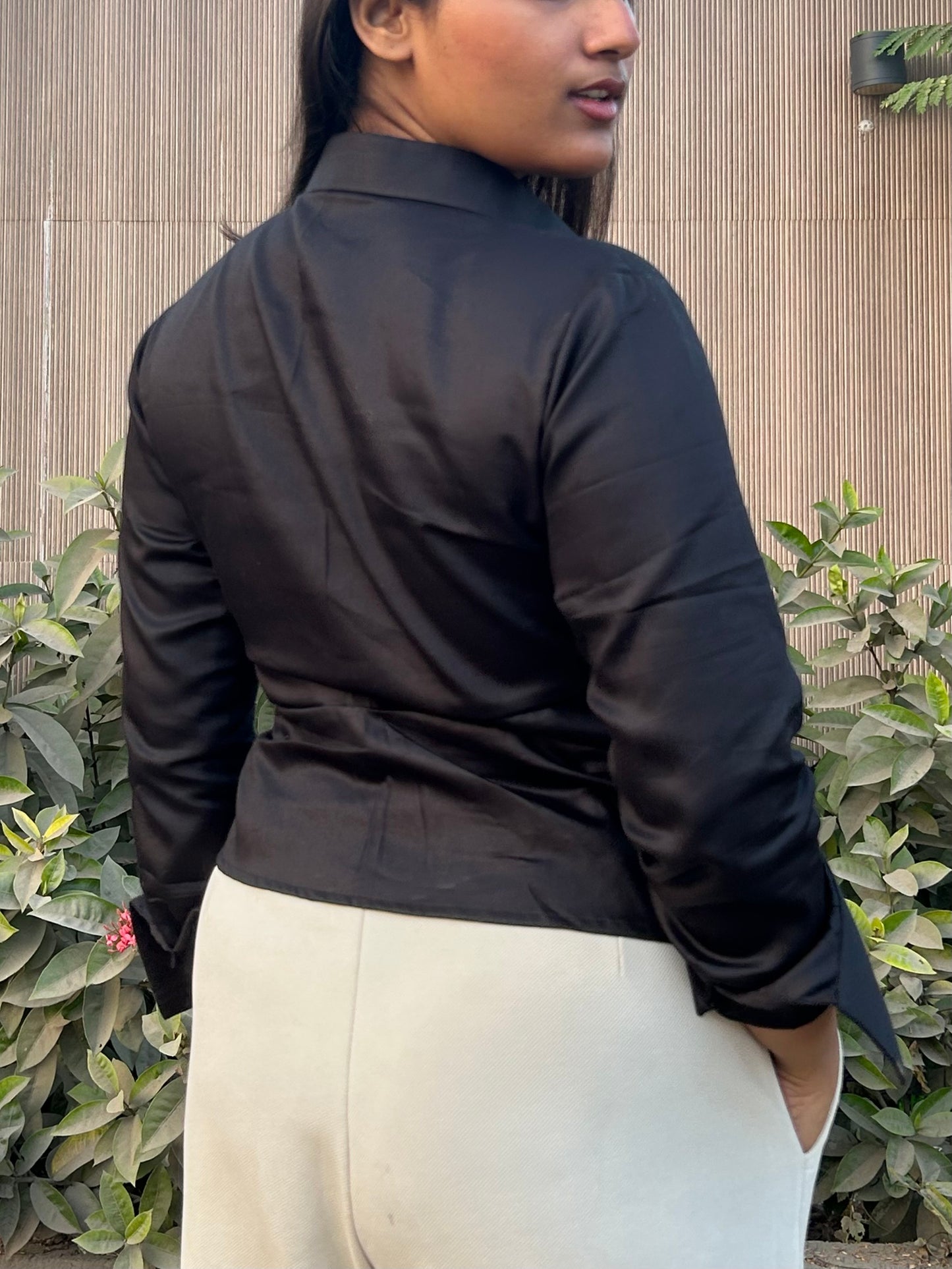 Hae-rin Blazer Shirt In Black