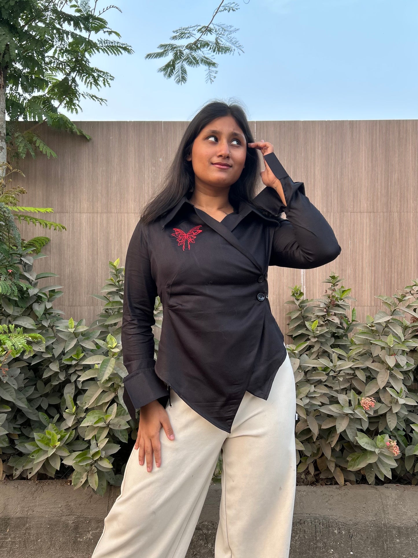 Hae-rin Blazer Shirt In Black